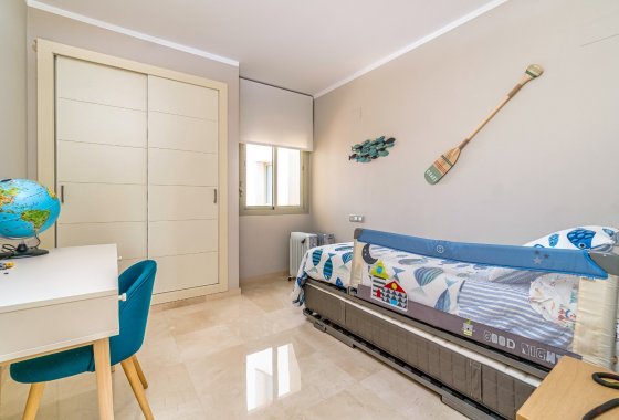 Resale - Apartment - Las Colinas Golf Resort