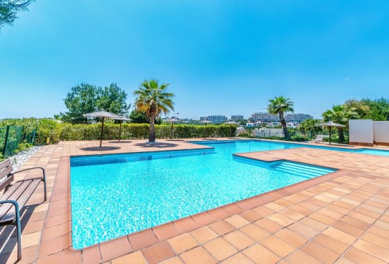 Resale - Apartment - Las Colinas Golf Resort