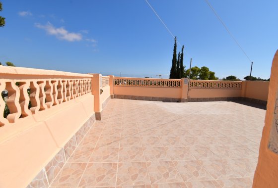 Resale - Villa - Orihuela Costa - Los Balcones
