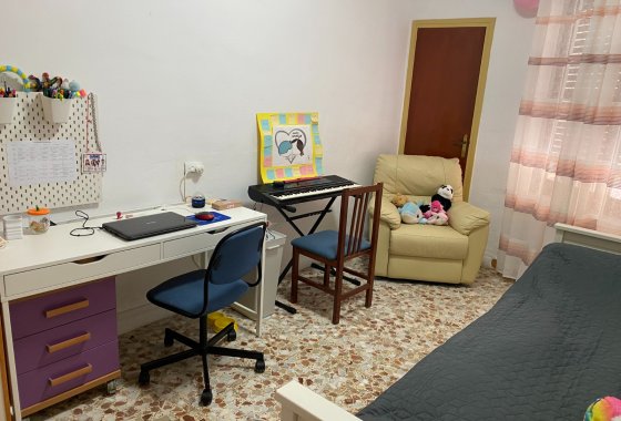 Resale - Apartment - Sax