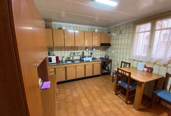 Resale - Apartment - Sax