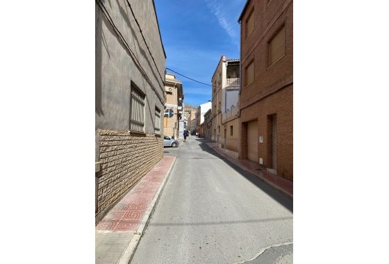 Resale - Apartment - Sax