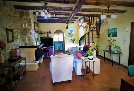 Resale - Country House - Novelda