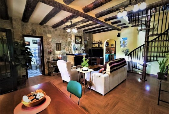 Resale - Country House - Novelda