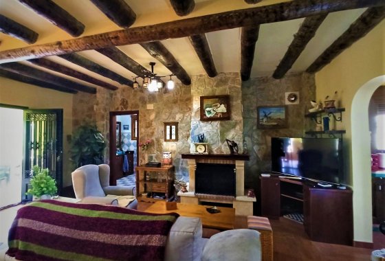 Resale - Country House - Novelda