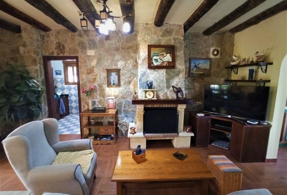 Resale - Country House - Novelda