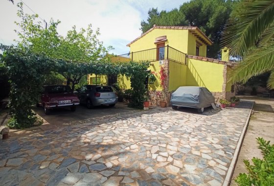 Resale - Country House - Novelda