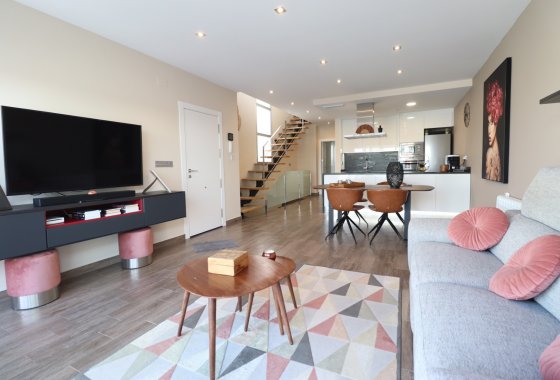 Resale - Villa - Daya Vieja - Daya Vieja - Town