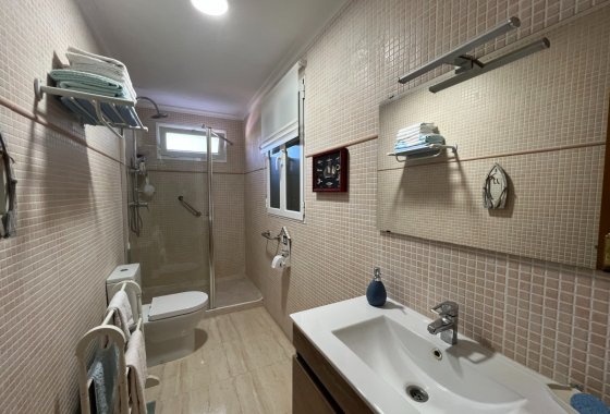 Resale - Villa - Sax