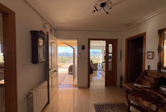 Resale - Villa - Sax