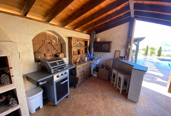 Resale - Villa - Sax