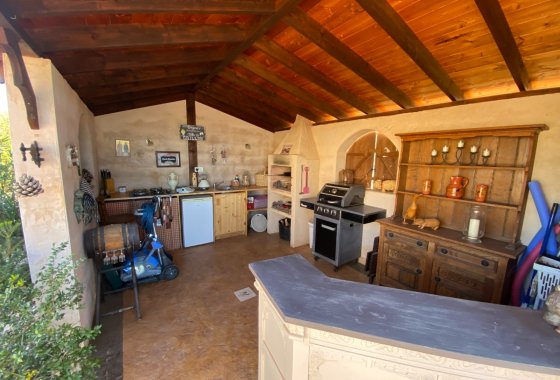 Resale - Villa - Sax