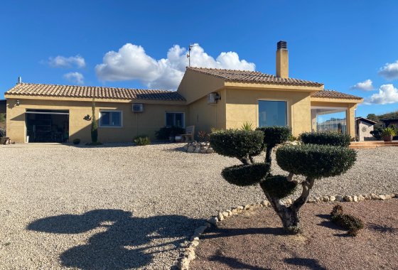 Resale - Villa - Sax