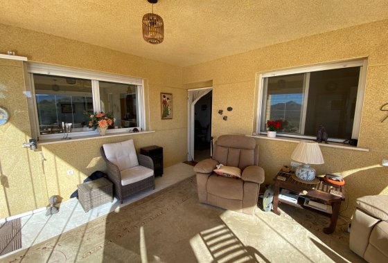 Resale - Villa - Sax