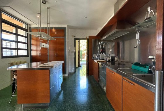 Resale - Villa - Orihuela Costa - Dehesa de campoamor