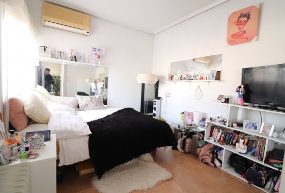 Resale - Villa - Algorfa - Montebello