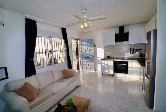 Resale - Townhouse - Torrevieja - Torreta