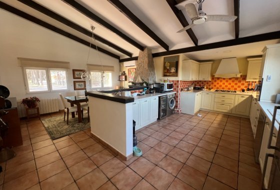 Resale - Country House - Salinas