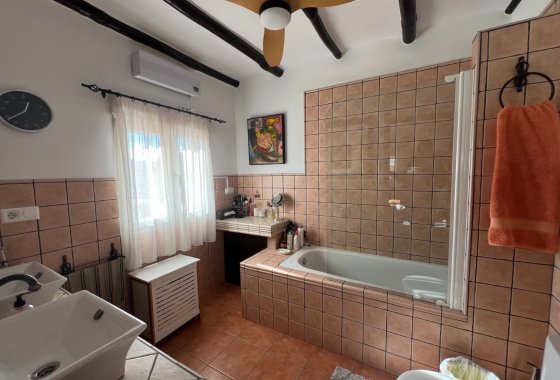 Resale - Country House - Salinas