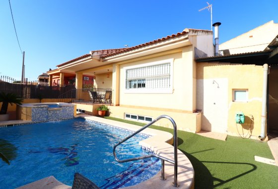 Resale - Villa - Almoradí - El Saladar