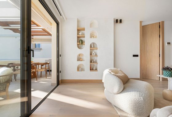 Resale - Apartment - Marbella - Nueva Andalucía