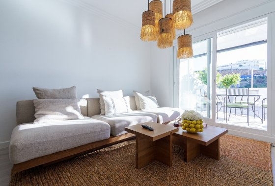 Resale - Apartment - Benahavis - La Quinta