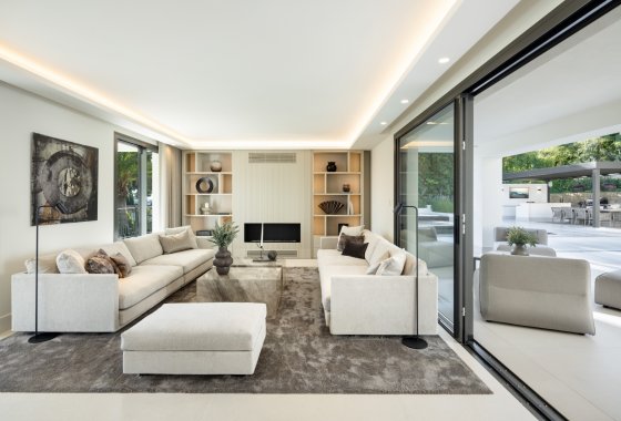 Resale - Villa - Marbella - Nueva Andalucía