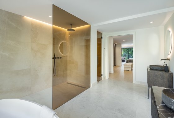 Resale - Villa - Marbella - Nueva Andalucía