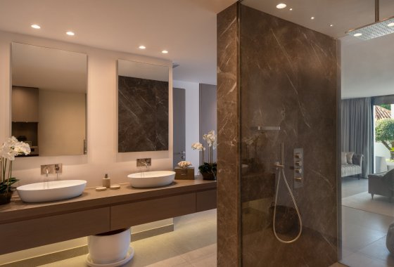 Resale - Villa - Marbella - Nueva Andalucía