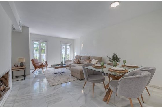 Resale - Townhouse - Marbella - Puerto Banús