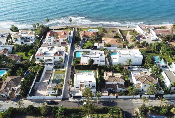 Resale - Villa - Marbella - Las Chapas