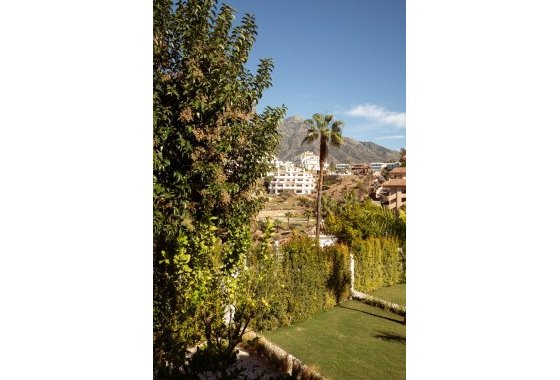 Resale - Villa - Marbella - Los Naranjos de Marbella