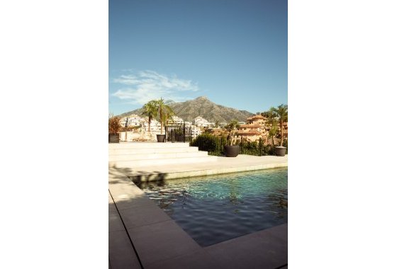 Resale - Villa - Marbella - Los Naranjos de Marbella