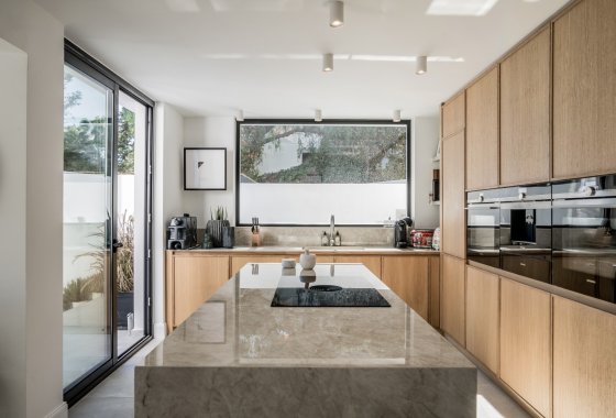 Resale - Villa - Marbella - Los Naranjos de Marbella