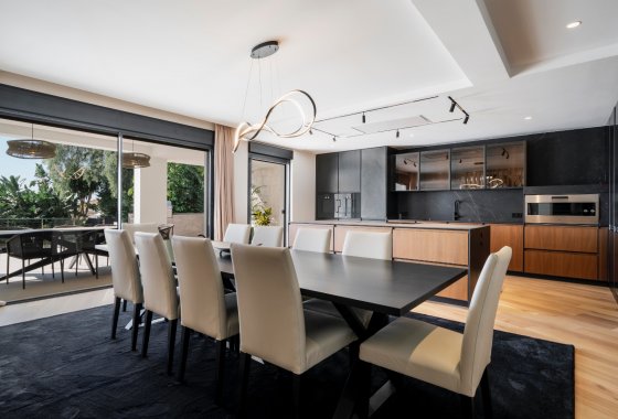 Resale - Villa - Marbella - Nagueles