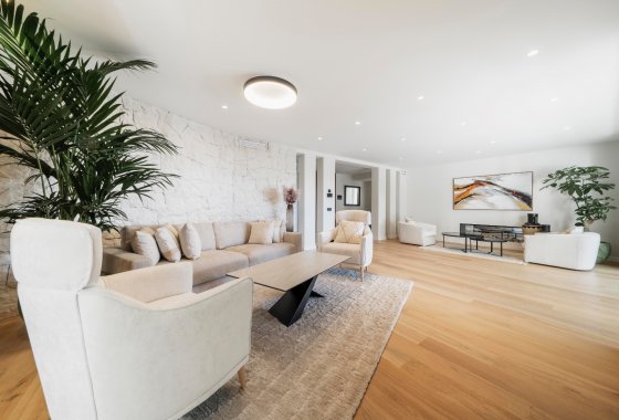 Resale - Villa - Marbella - Nagueles