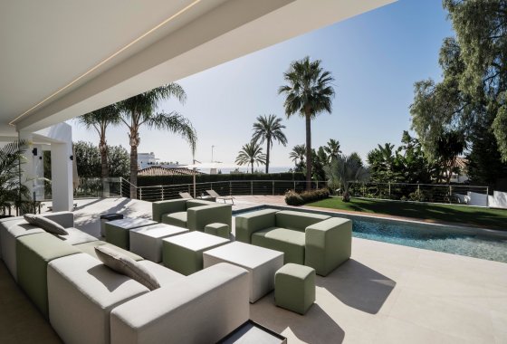Resale - Villa - Marbella - Nagueles