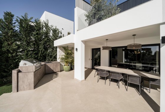 Resale - Villa - Marbella - Nagueles
