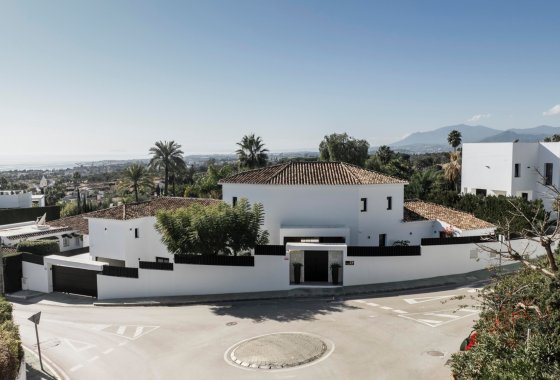 Resale - Villa - Marbella - Nagueles