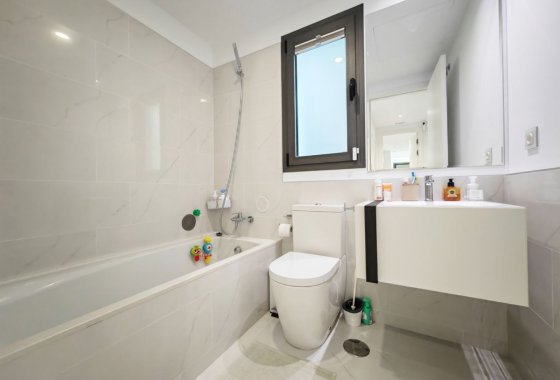 Resale - Apartment - Estepona - New Golden Mile