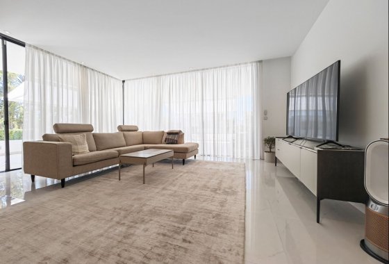 Resale - Apartment - Estepona - New Golden Mile