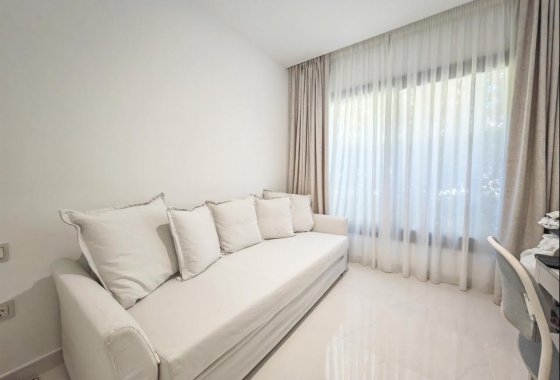 Resale - Apartment - Estepona - New Golden Mile