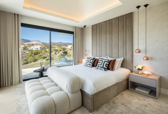 Resale - Villa - Estepona - Selwo