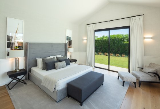 Resale - Villa - Marbella - Nueva Andalucía