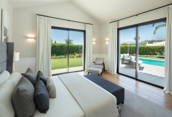 Resale - Villa - Marbella - Nueva Andalucía