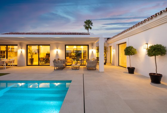 Resale - Villa - Marbella - Nueva Andalucía