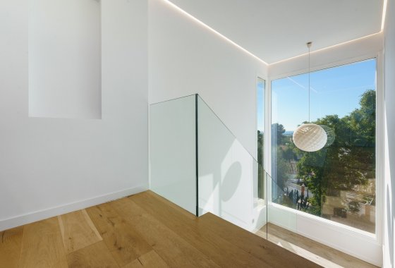 Resale - Villa - Marbella - Nueva Andalucía