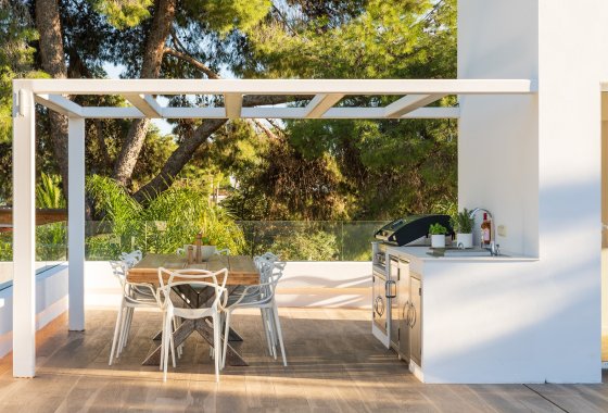 Resale - Villa - Marbella - Nueva Andalucía