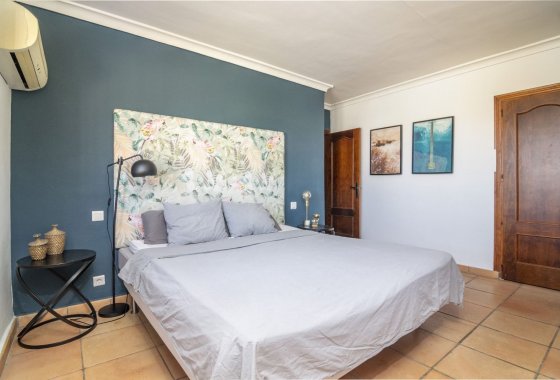 Resale - Villa - Benahavis - La Quinta