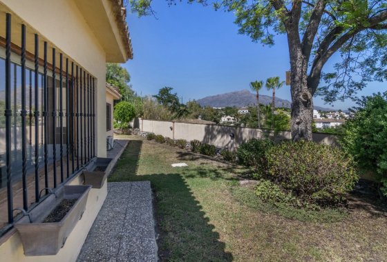 Resale - Villa - Benahavis - La Quinta